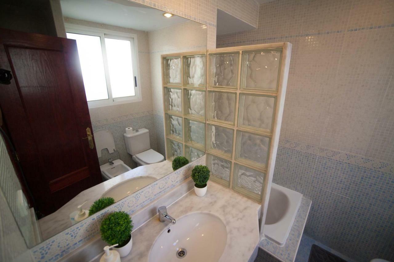 Ginger Apartment Alicante Luaran gambar